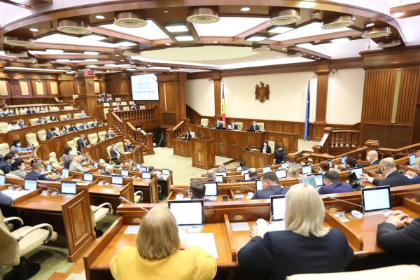 Parlamentul a aprobat ratificarea Acordurilor în domeniul securității sociale cu Republica Italia și Republica Elenă