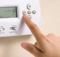 Măsuri pentru sporirea accesului familiilor defavorizate la ajutorul pentru perioada rece a anului