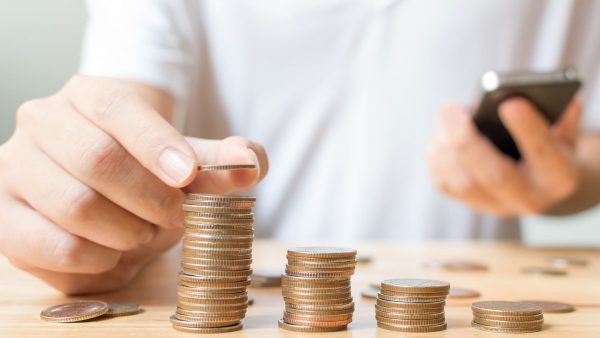 A fost majorat plafonul indemnizației zilnice acordate din bugetul de stat pentru susținerea angajatorilor și salariaților pe perioada restricțiilor cauzate de pandemia COVID-19