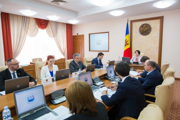 «Один год правления – год солидарности с народом»: основные достижения Министерства труда и социальной защиты