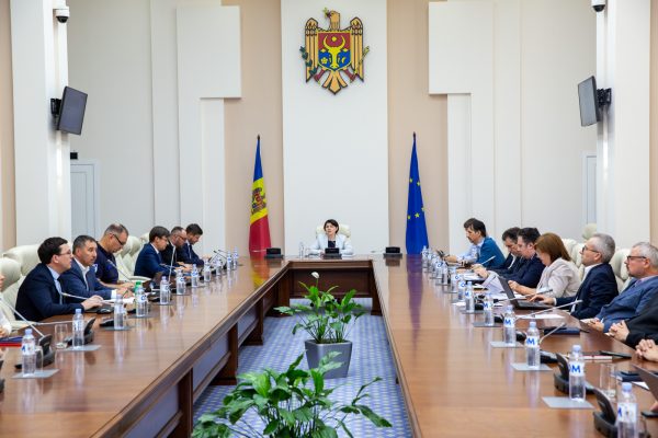 Decizie CSE: Limita de comercializare a lemnului către populație a fost extinsă de la 3 la 5 metri steri