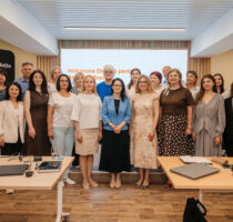 Angajații din sistemul de protecție socială își dezvoltă competențele digitale în cadrul unui program de formare continuă